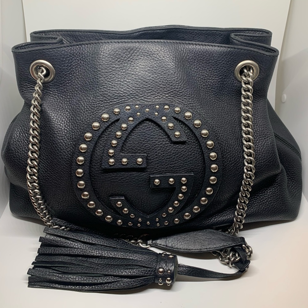 GUCCI
Pebbled Calfskin Studded Medium Soho Chain Shoulder Bag Black
